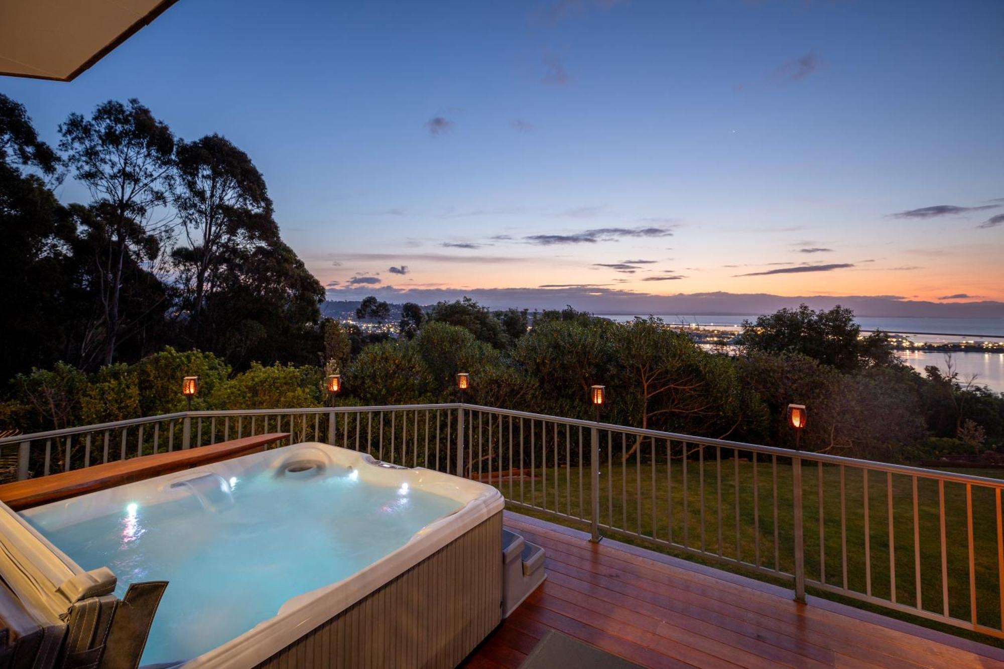 Twin Peaks Luxury Sea View Villa Νέλσον Εξωτερικό φωτογραφία